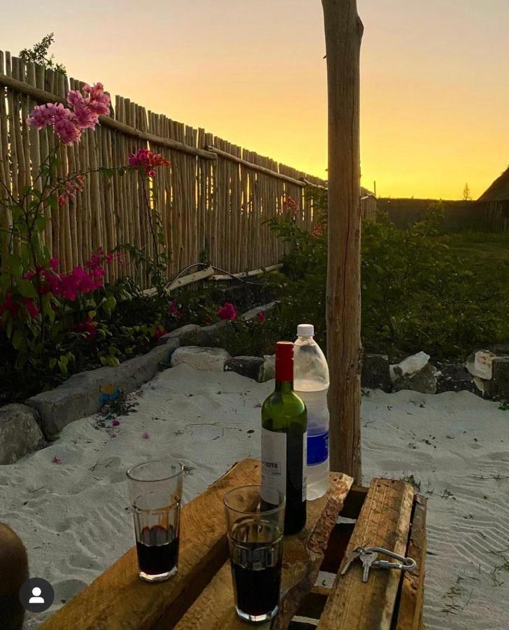 Bed and Breakfast Habibis Bottle House Nungwi Esterno foto