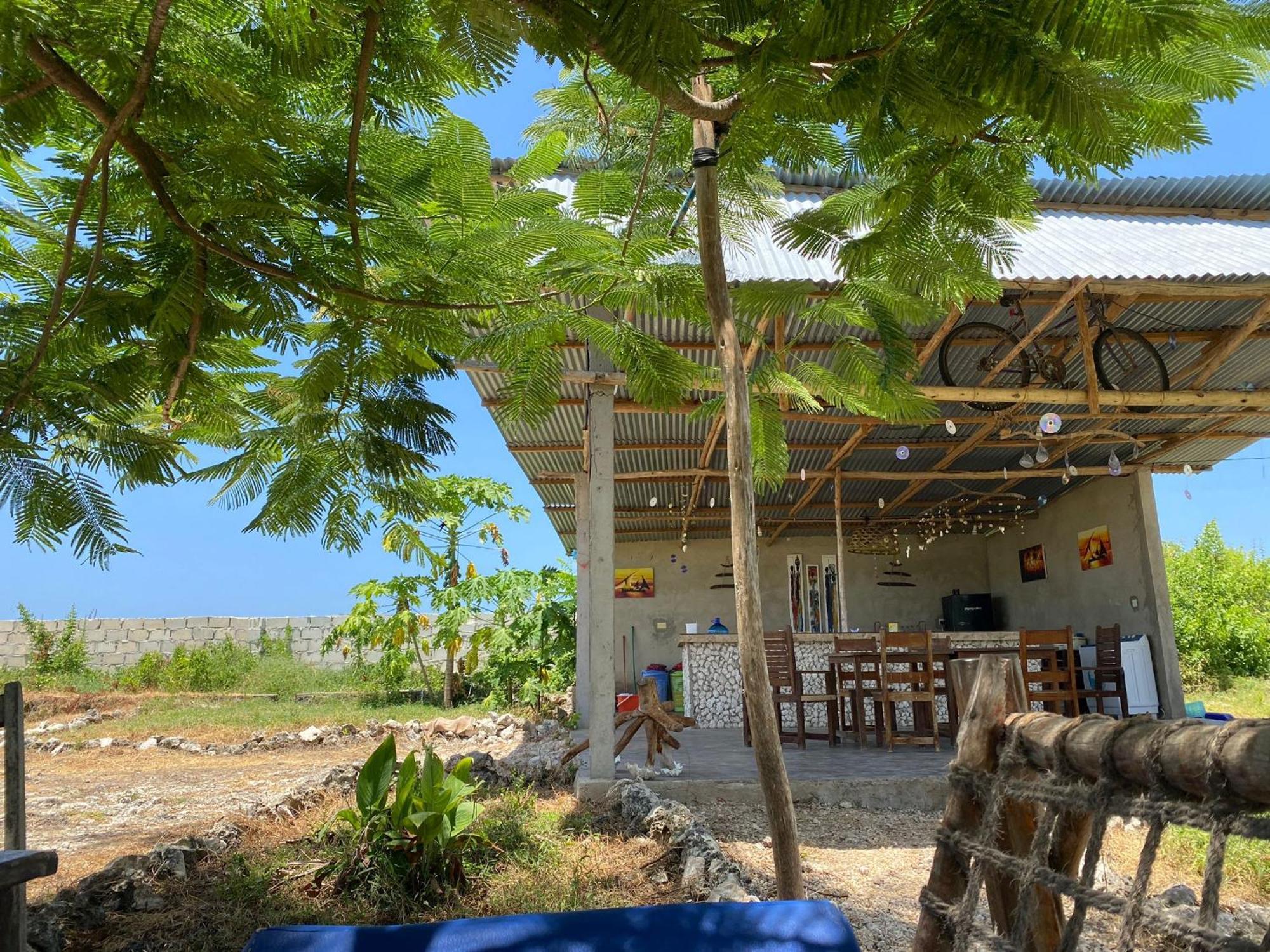 Bed and Breakfast Habibis Bottle House Nungwi Esterno foto