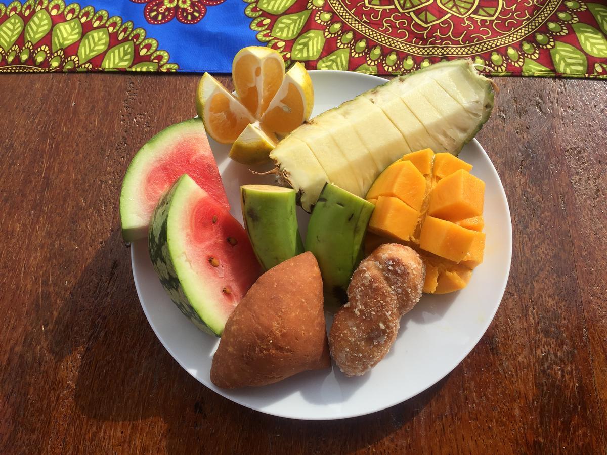 Bed and Breakfast Habibis Bottle House Nungwi Esterno foto