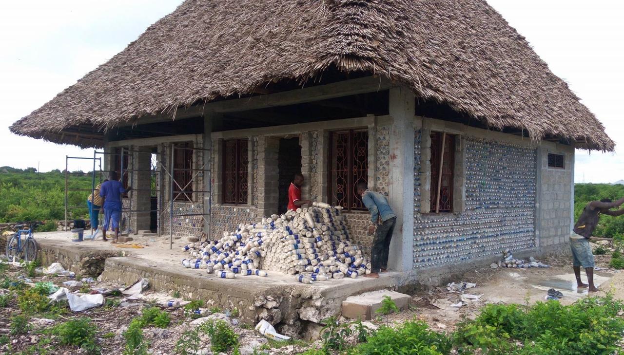 Bed and Breakfast Habibis Bottle House Nungwi Esterno foto