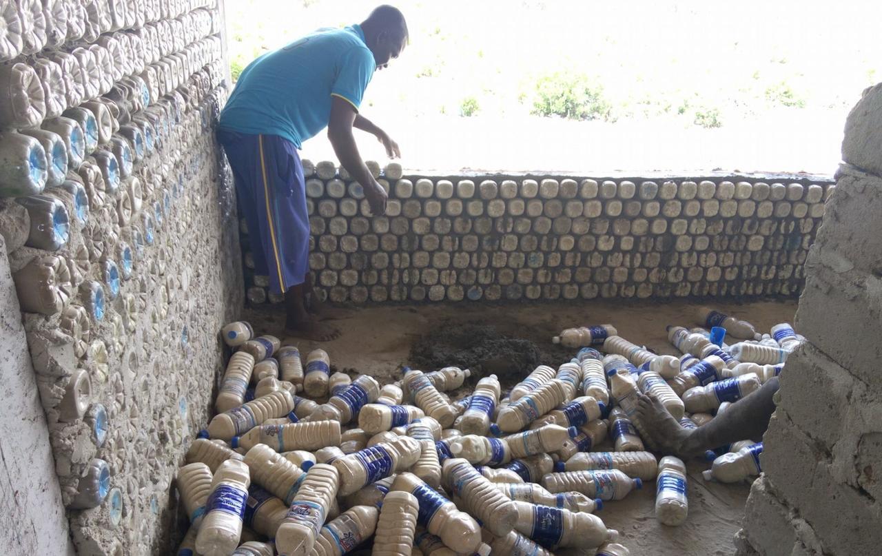 Bed and Breakfast Habibis Bottle House Nungwi Esterno foto